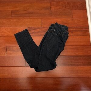 Dark wash skinny capri jeans